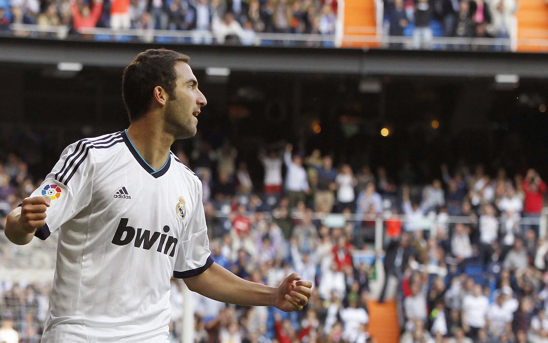 巴西德比战术火爆，胜负难料引发热议，巴西足球德比